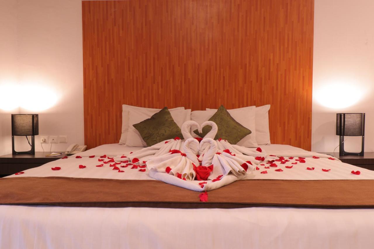 Saka Hotel Medan Sunggal Екстериор снимка