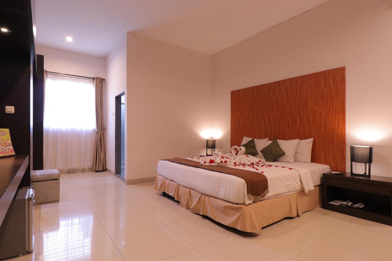 Saka Hotel Medan Sunggal Екстериор снимка