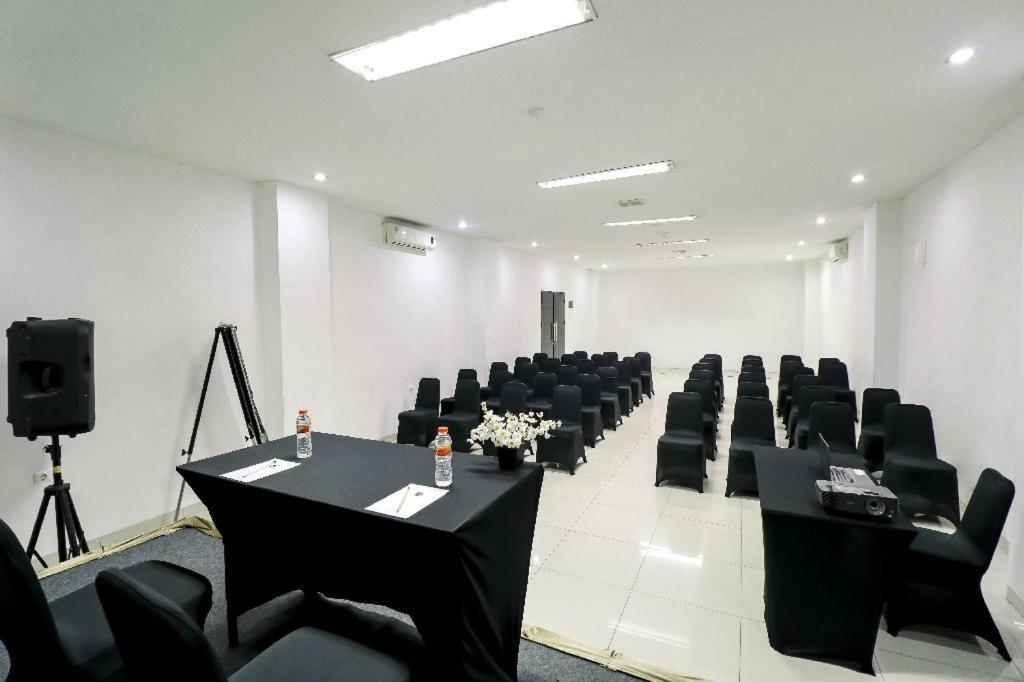 Saka Hotel Medan Sunggal Екстериор снимка