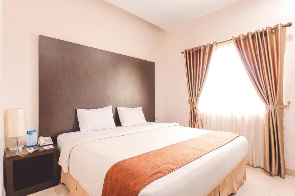 Saka Hotel Medan Sunggal Екстериор снимка